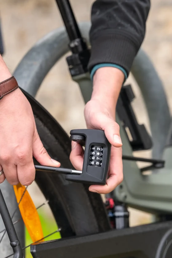 Składane zapięcie rowerowe Abus Bordo 6000C/120 + uchwyt rowerowy SH