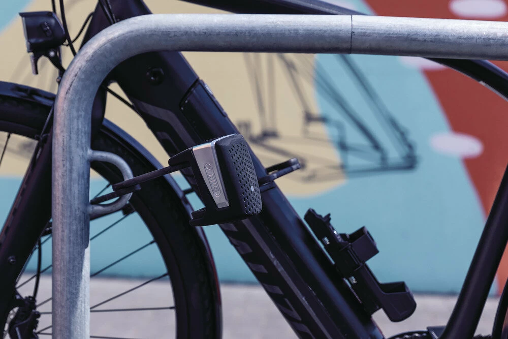 Składane zapięcie rowerowe ABUS Bordo SmartX 6500A/110 Bluetooth + uchwyt transportowy