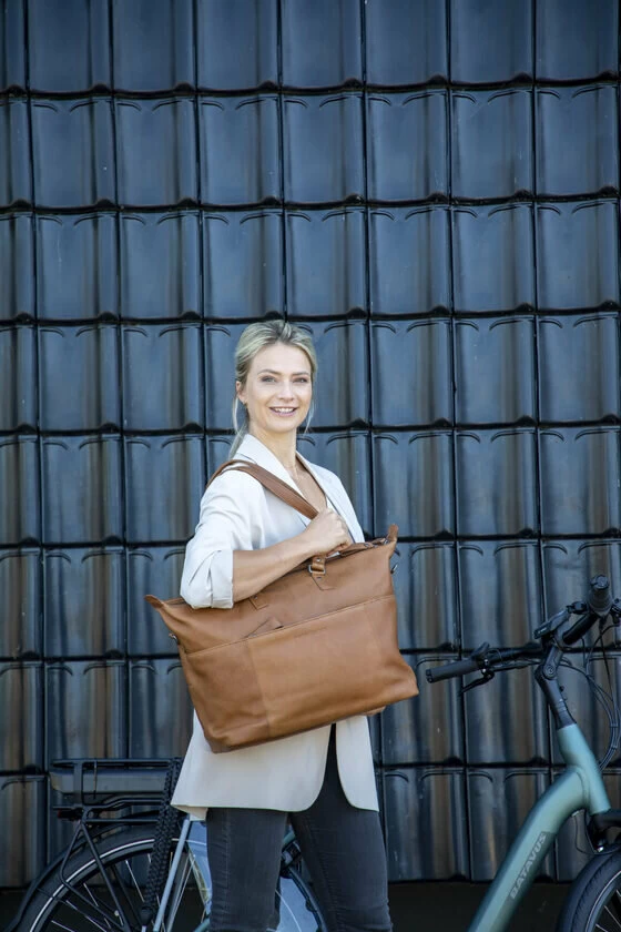 Skórzana torba rowerowa na laptop New Looxs Verla 21L Brązowy