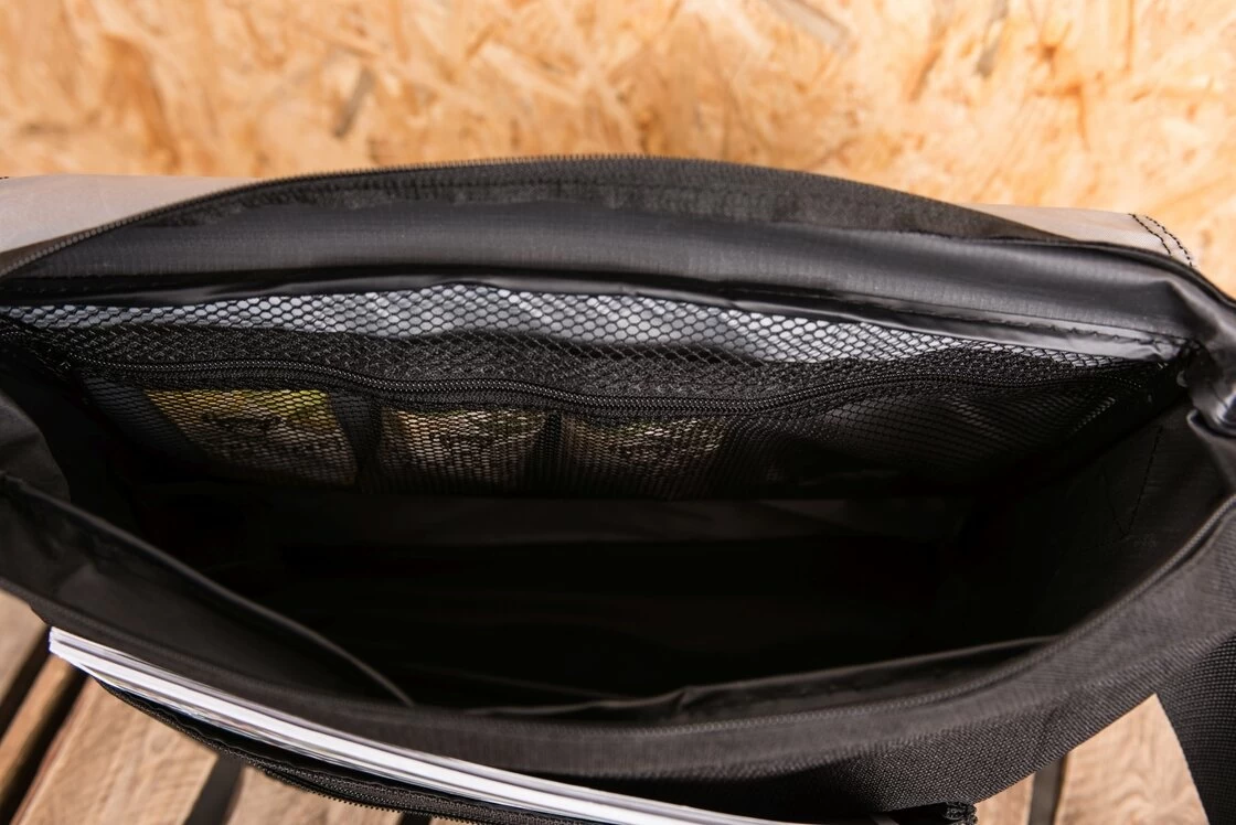Torba rowerowa New Looxs Postino Office Crack Black Kolor: Czarny crack