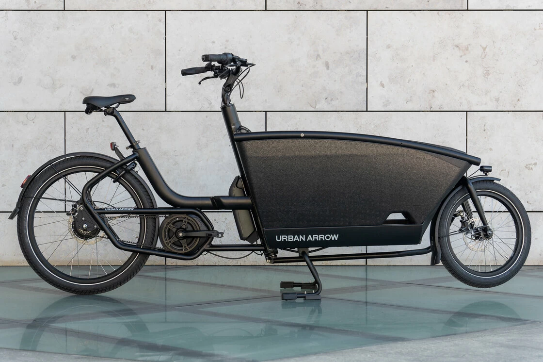 Transportowy rower elektryczny na pasku Urban Arrow Family Performance Plus 545Wh Czarny