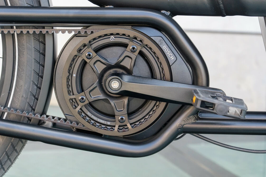 Transportowy rower elektryczny na pasku Urban Arrow Family Performance Plus AutomatiQ 545Wh Czarny
