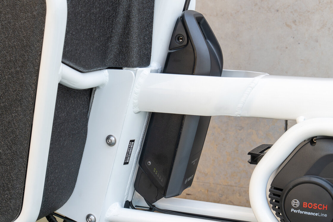 Transportowy rower elektryczny Urban Arrow Short Performance Line Biały
