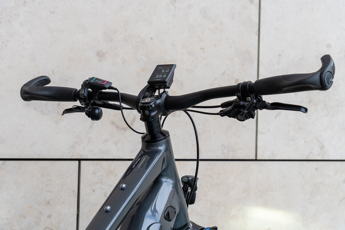 Turystyczny rower elektryczny KOGA E-Worldtraveller Suspension 750Wh Unisex
