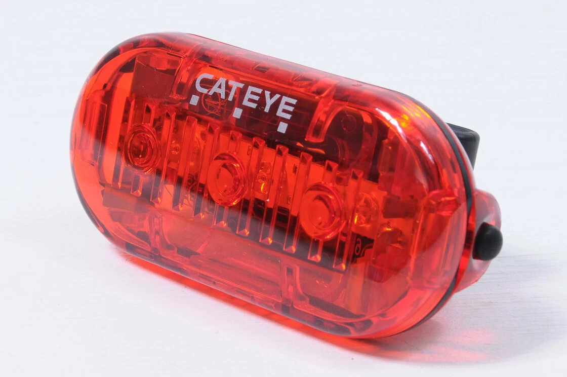 Tylna lampka rowerowa CatEye TL-LD135-R Omni 3