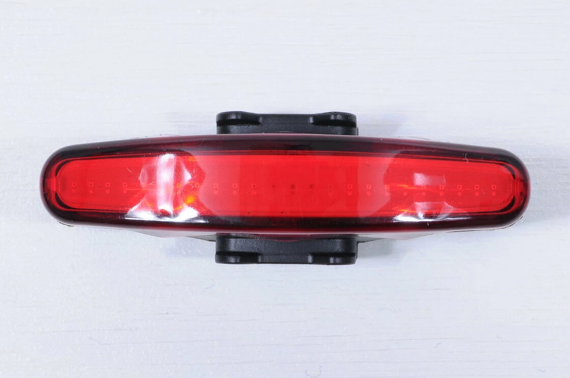 Tylna lampka rowerowa Spaninnga Arco Flash (USB)