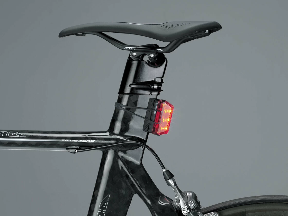 Tylna lampka rowerowa Topeak RedLite Aero USB 30