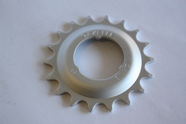 Tylna zębatka rowerowa Sturmey Archer 18Z 5 mm