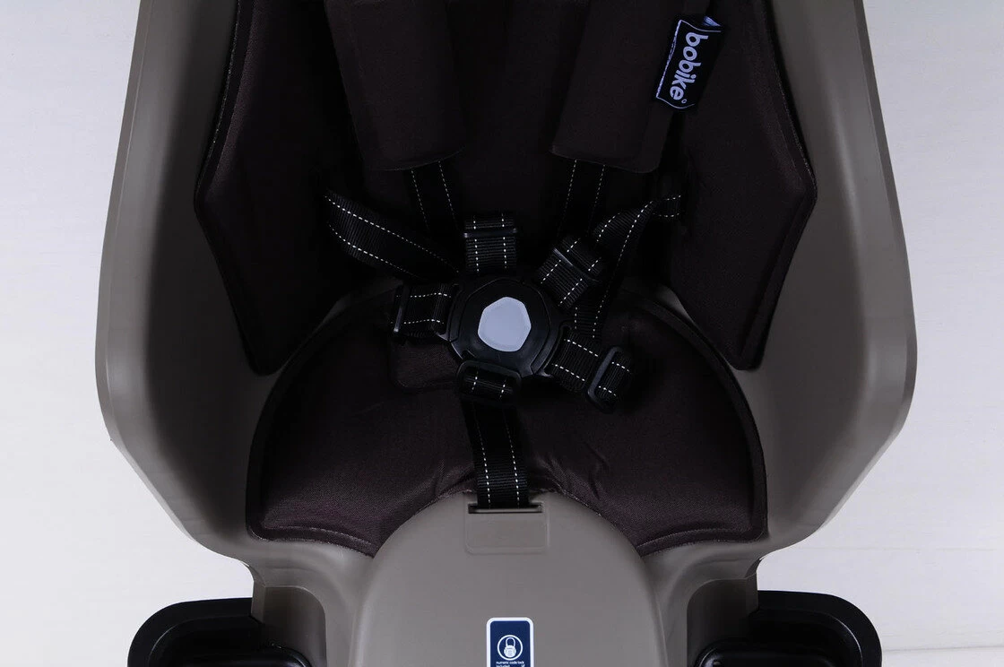 Tylny fotelik rowerowy Bobike Maxi Exclusive PLUS na bagażnik Tofee Brown
