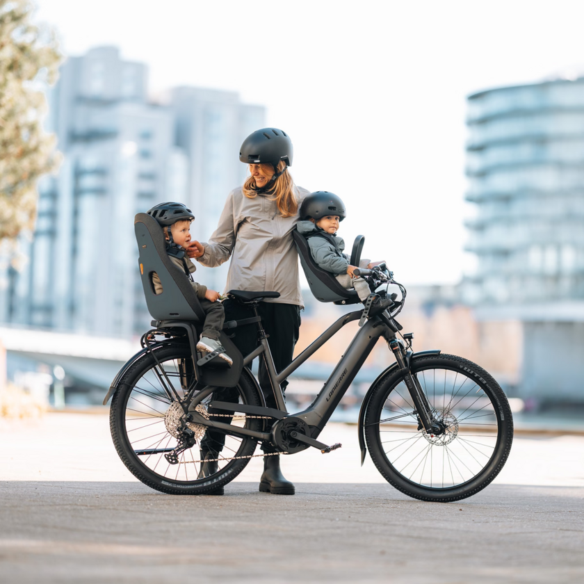 Tylny fotelik rowerowy Thule Yepp Nexxt 2 maxi na bagażnik Momentum Grey