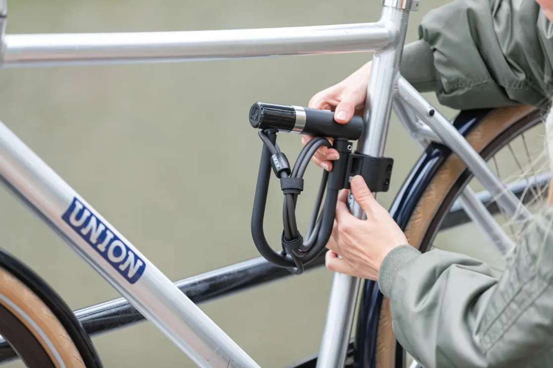 U-Lock Axa Newton Mini + linka Cable 8-100