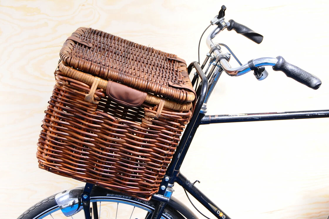 Wiklinowy koszyk rowerowy Basil Denton brązowy