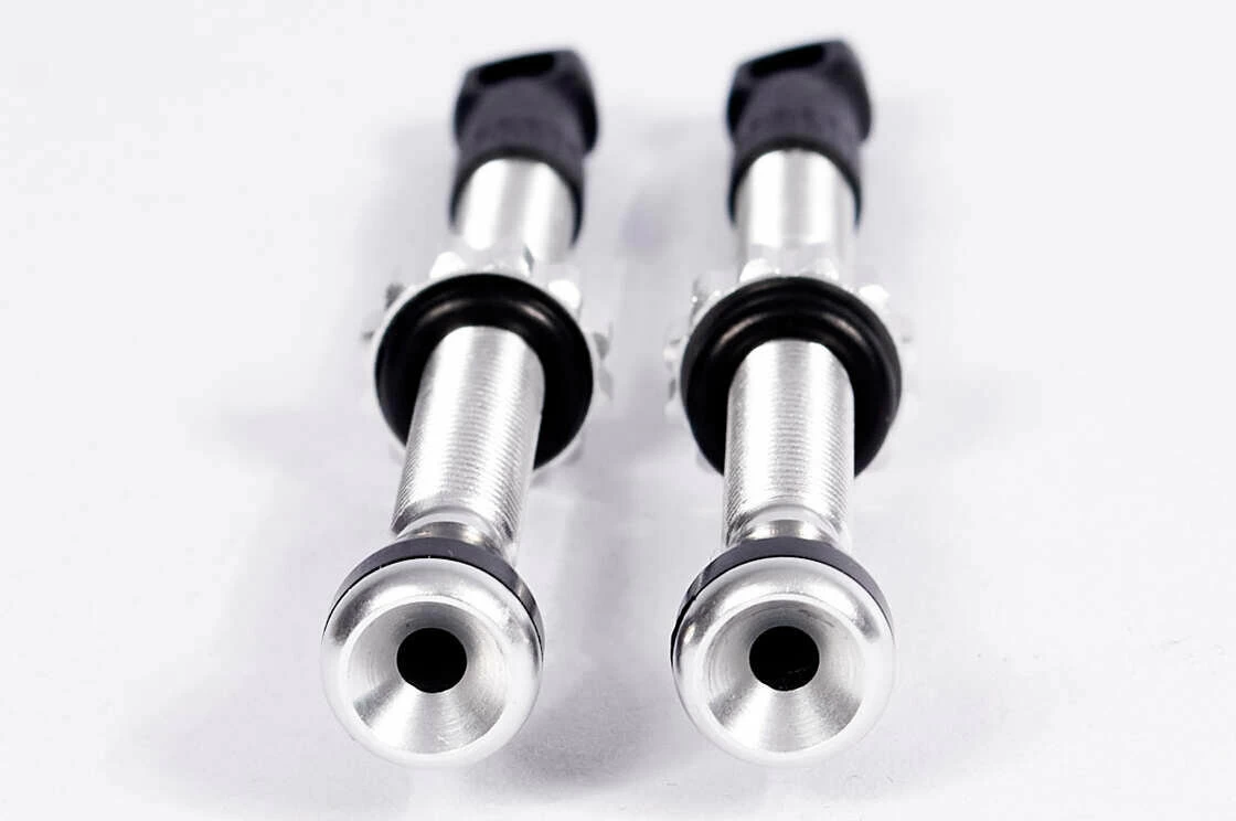 Zawór SV, bezdętkowy XLC PU-X17 Presta SV 65 mm