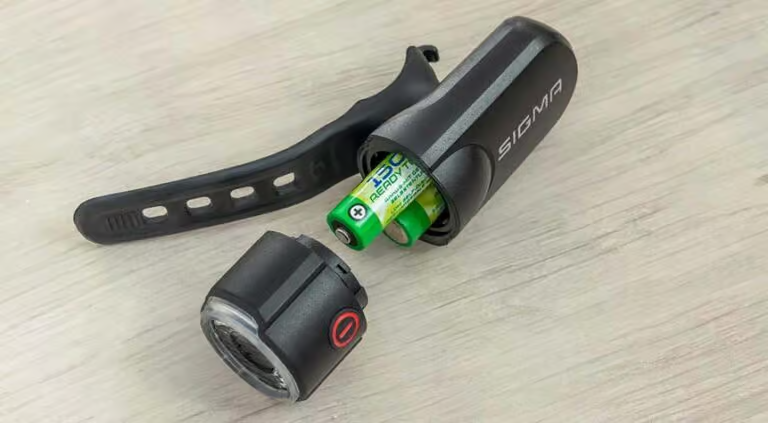 Zestaw lampek rowerowych Sigma Aura 30 / Curve