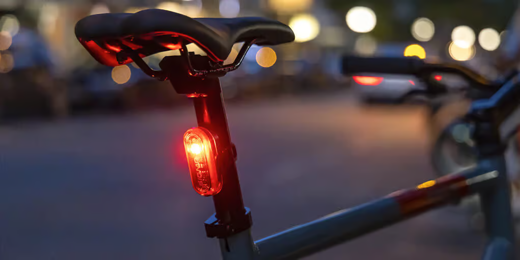 Zestaw lampek rowerowych Sigma Aura 30 / Curve