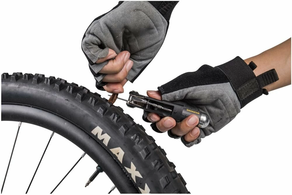 Zestaw naprawczy do opon bezdętkowych z pompką CO2 Topeak Tubi Master + 