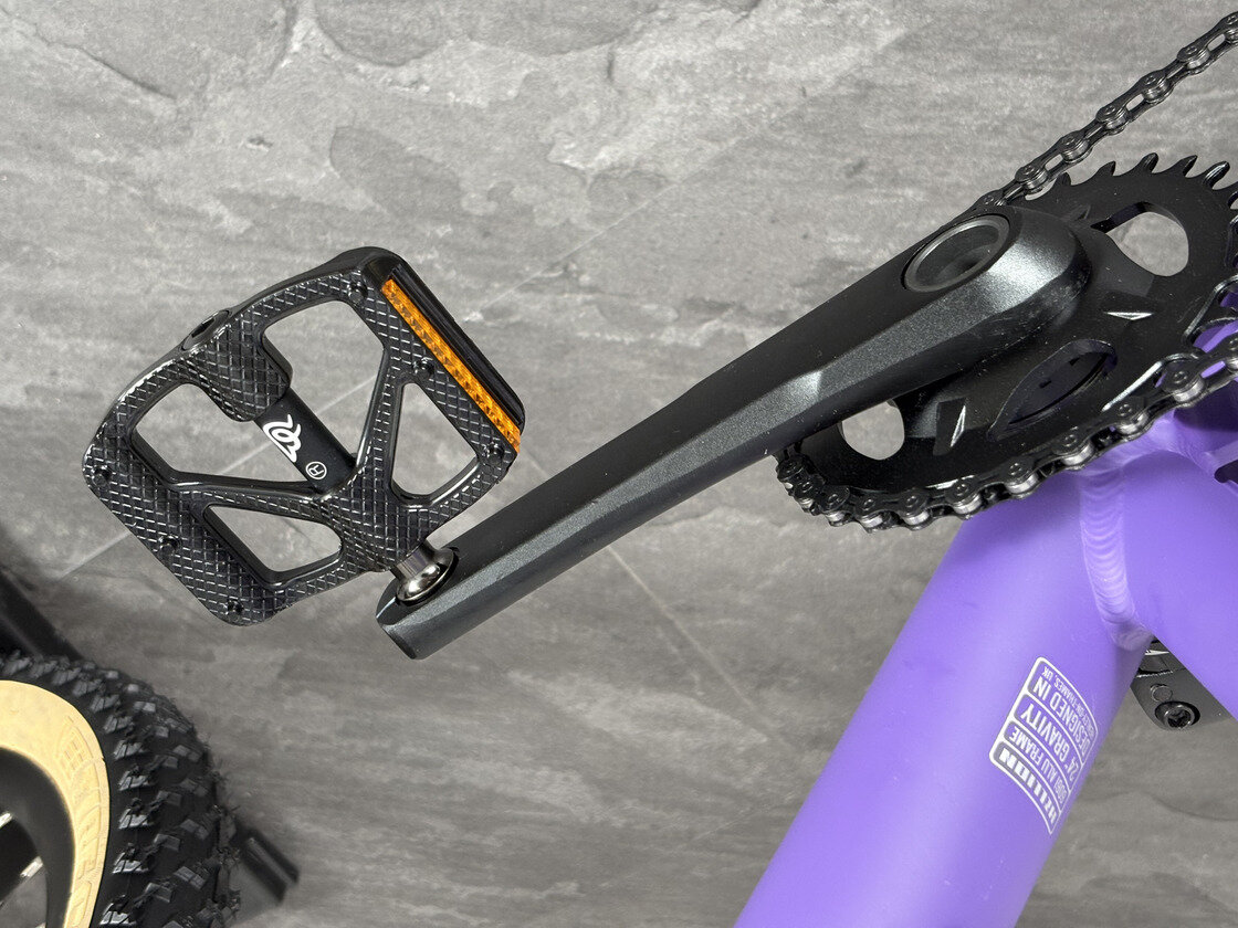Zjazdowy rowerek dla dzieci Early Rider Hellion 24 fioletowy