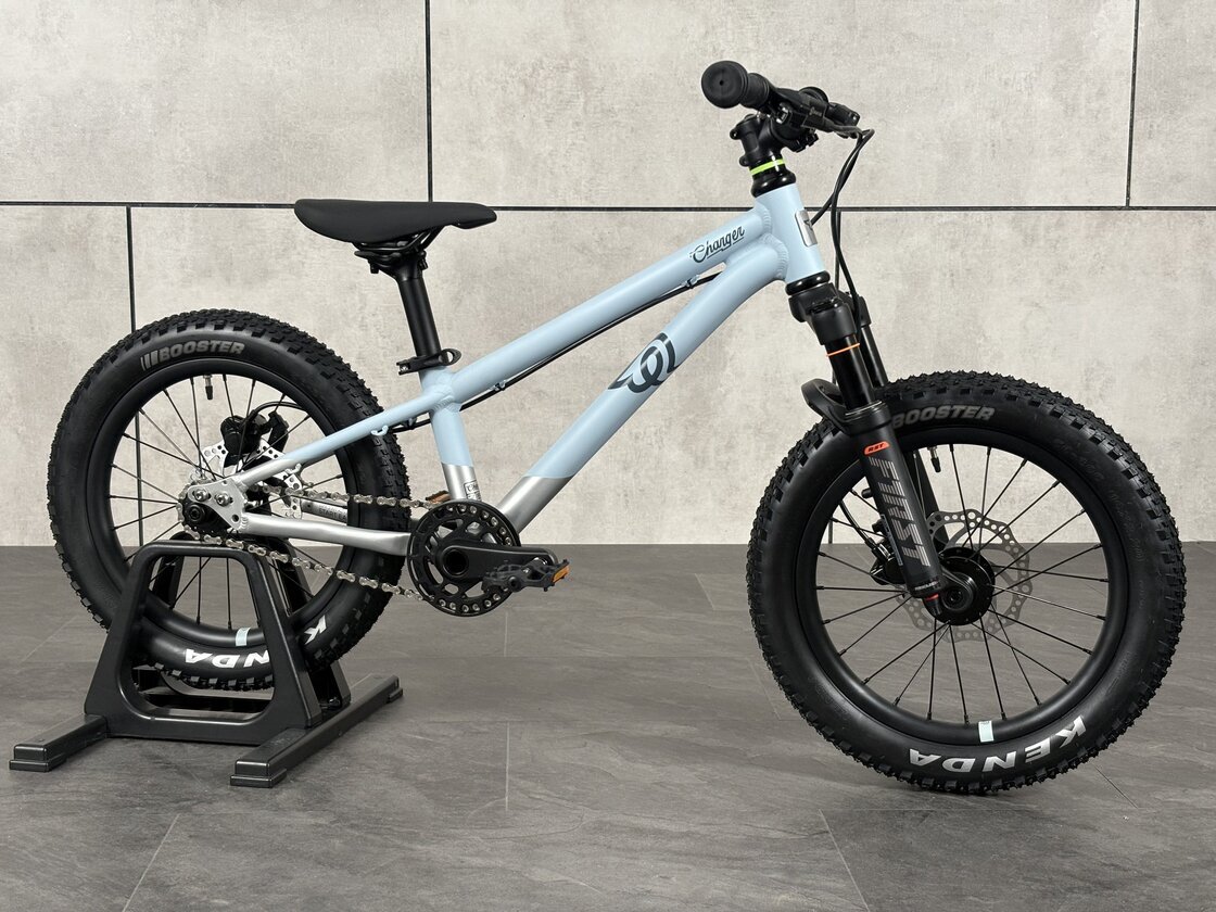 Zjazdowy rowerek z amortyzatorem Early Rider Charger 16"  Arctic Blue
