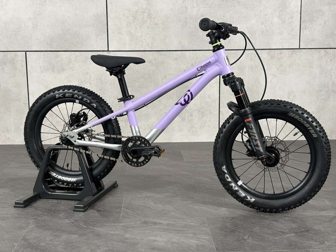 Zjazdowy rowerek z amortyzatorem Early Rider Charger 16"  Violet Haze