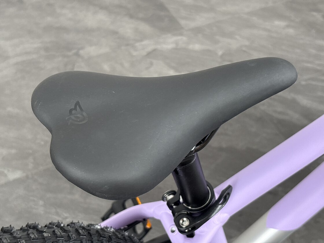 Zjazdowy rowerek z amortyzatorem Early Rider Charger 16"  Violet Haze
