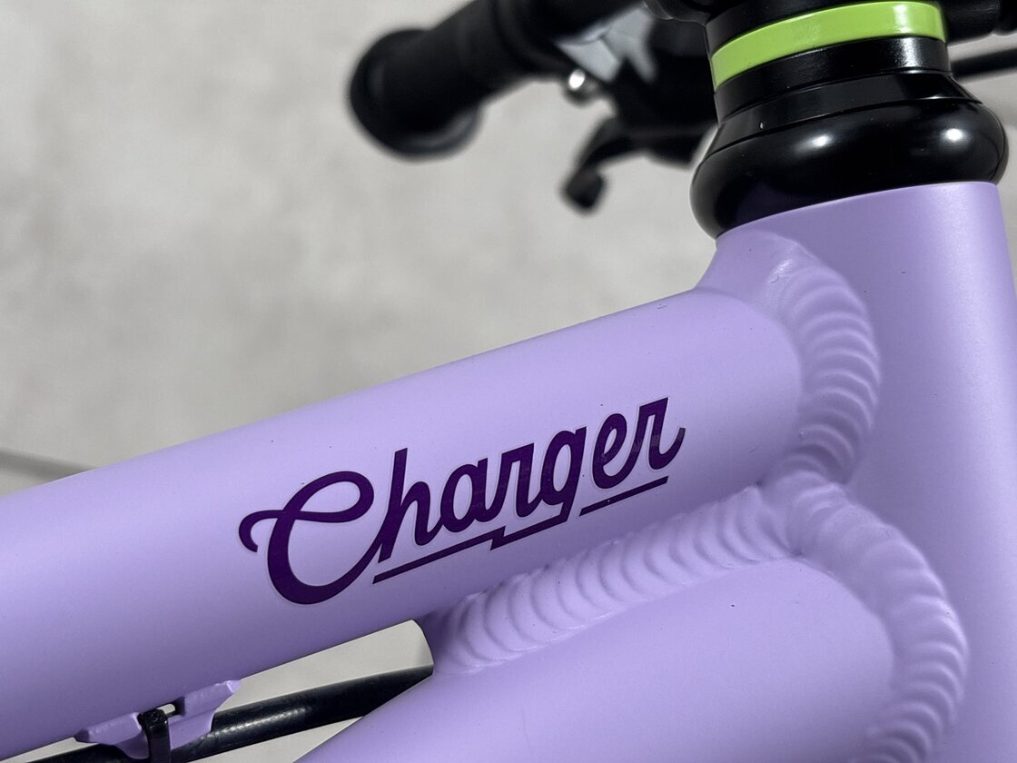 Zjazdowy rowerek z amortyzatorem Early Rider Charger 16"  Violet Haze